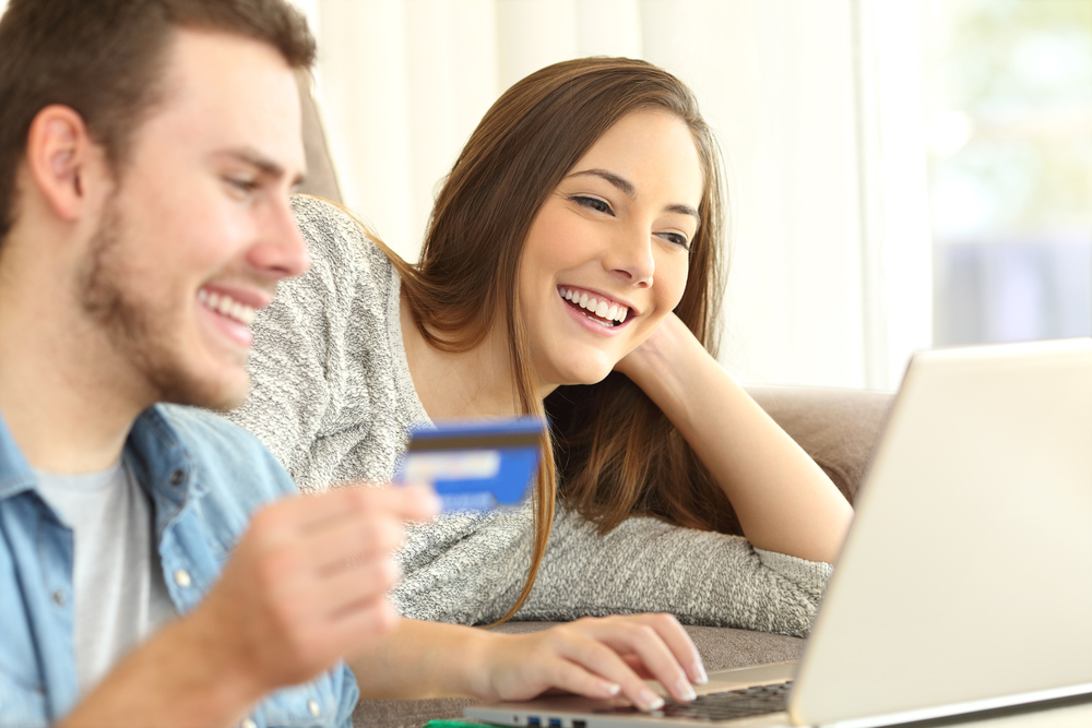 Should Teens Be Allowed to Use Credit Cards? | MyBankTracker