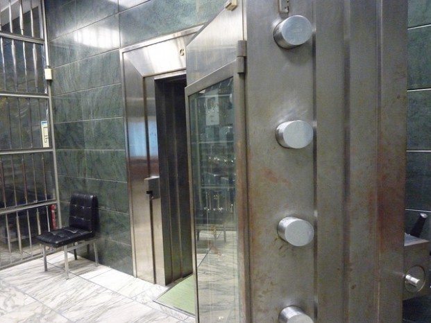 troubled banks image