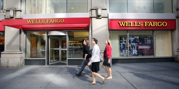 wells fargo free credit score image