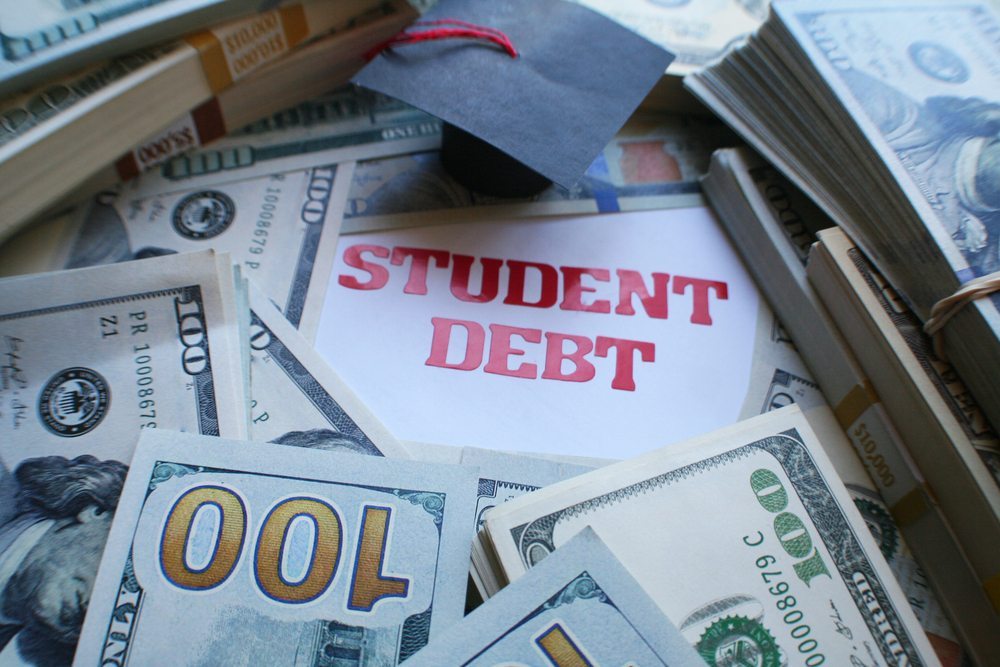 What happens if you don't pay your student loans?