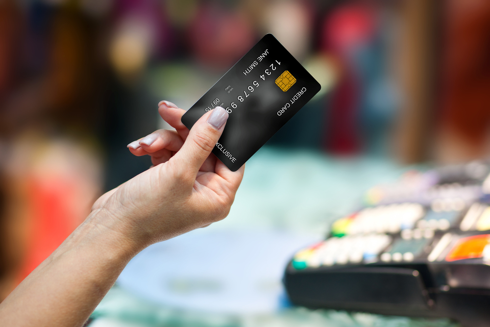 4-best-prepaid-debit-cards-with-low-fees-mybanktracker