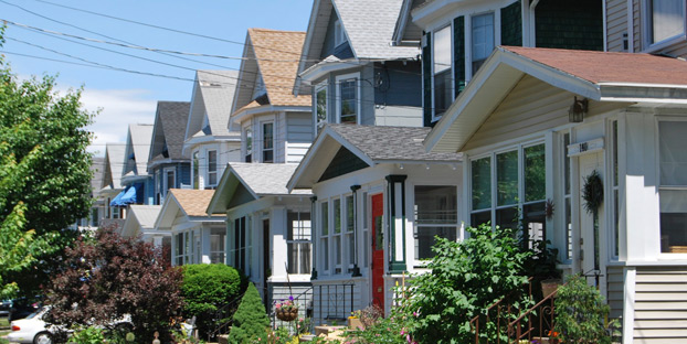Flickr | https://upload.wikimedia.org/wikipedia/commons/b/be/Albany_Houses.jpg