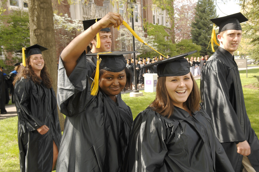 4 Times You Shouldn't Pay Off Your Student Loans Early
