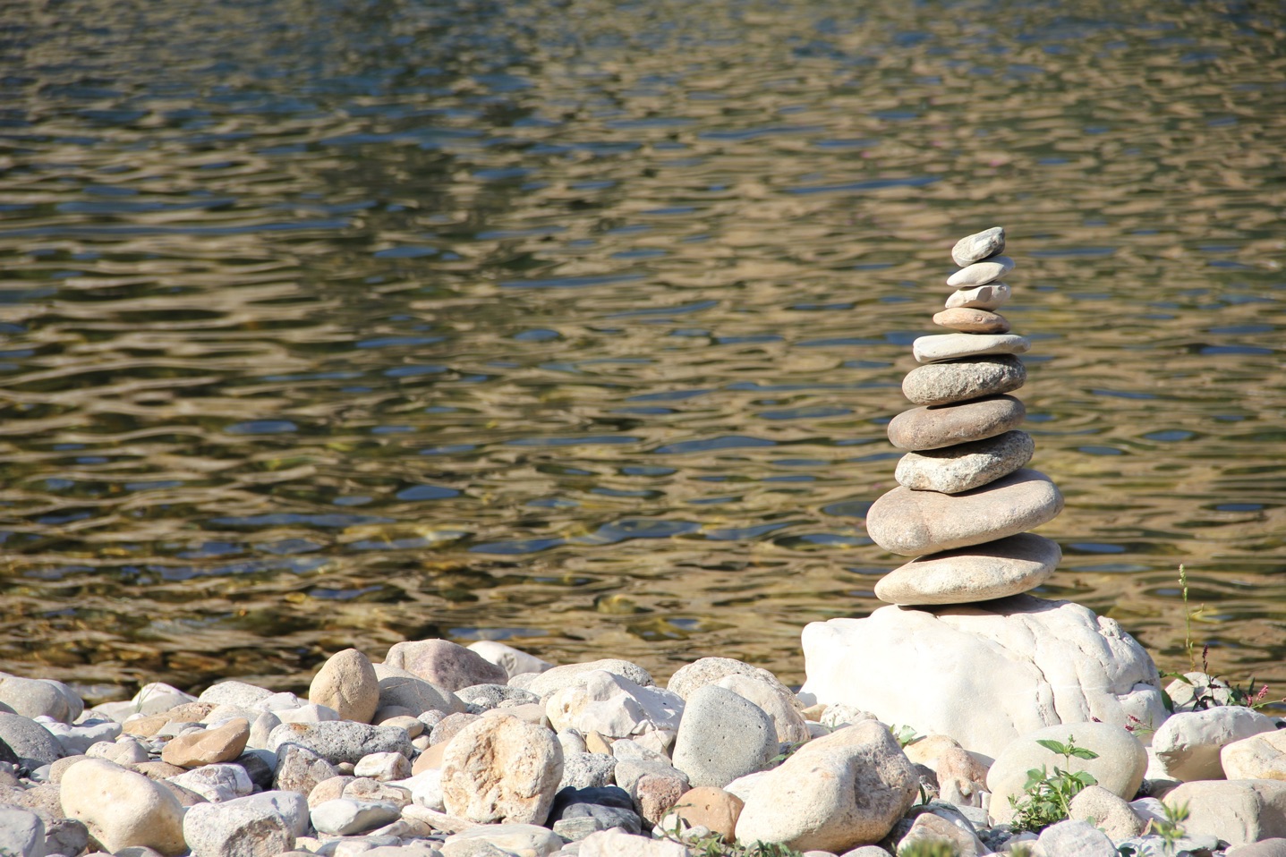 balancing-rocks-finances