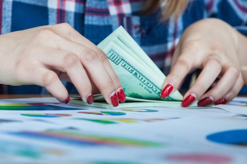 Savings Accounts vs. Bond Funds & ETFs: Which is Better?