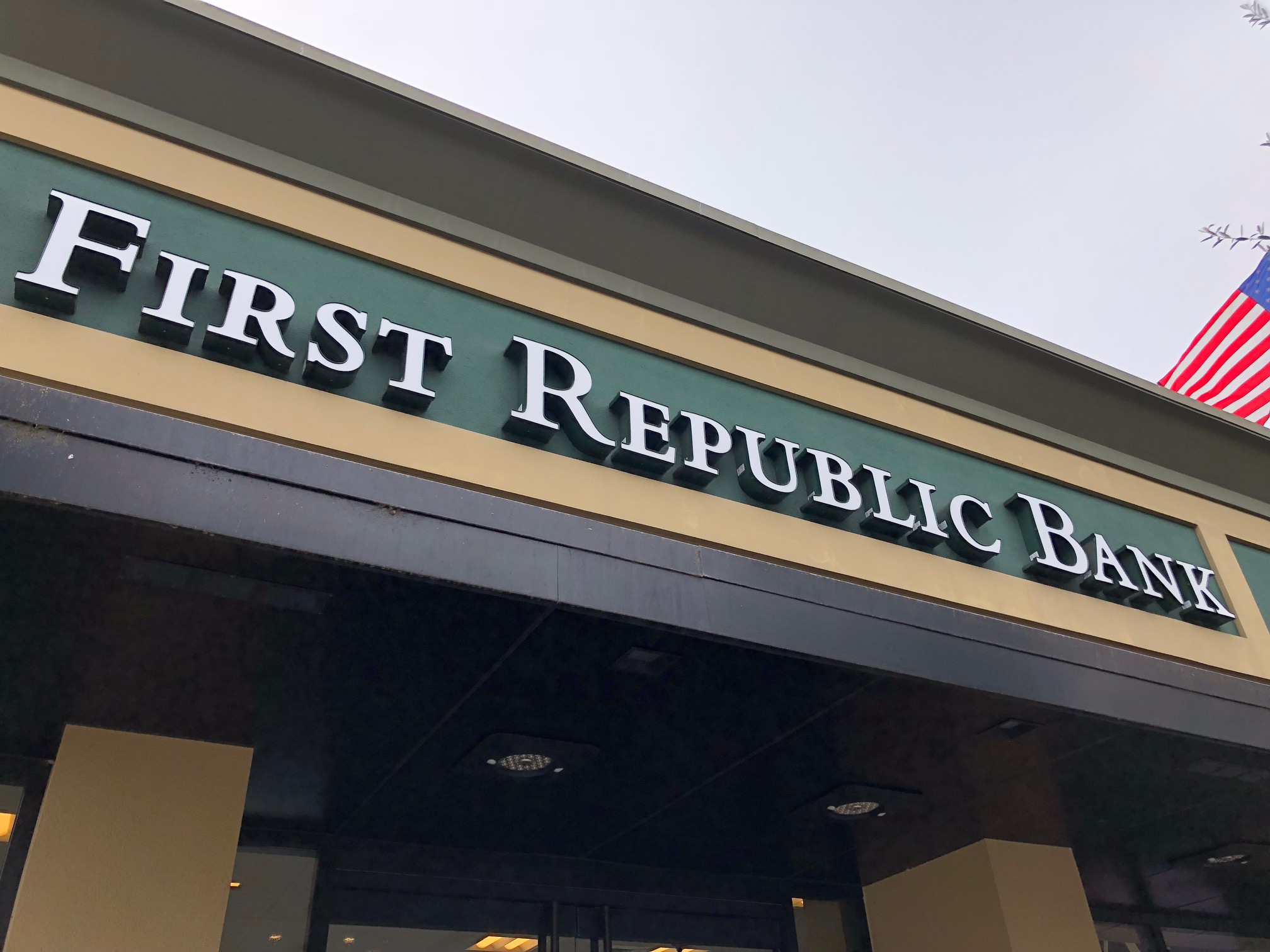 first-republic-bank-checking-2022-review-should-you-open
