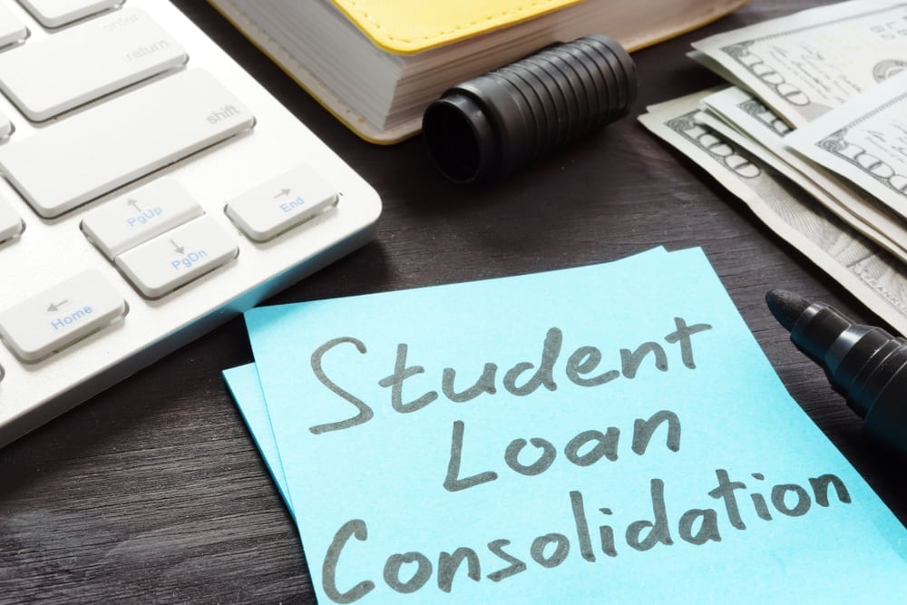 4 Popular Tactics to Pay Off Private Student Loans Compared