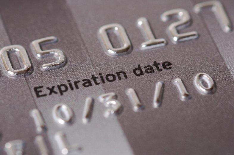 debit card expiration date end of month - Rudolf Shearer