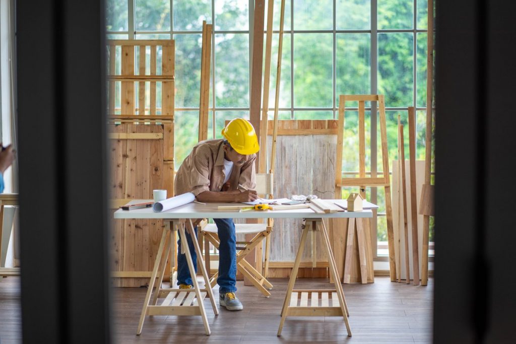 How to Manage Homeowners Insurance for Home Renovations and Repairs